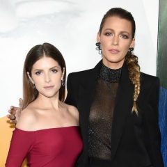 全米公開間近！　『A Simple Favor』のプレミアで、セクシー×クールにドレスアップしたブレイク＆アナ