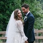 共演者も参列　『LUCIFER／ルシファー』のトム・エリスが結婚！